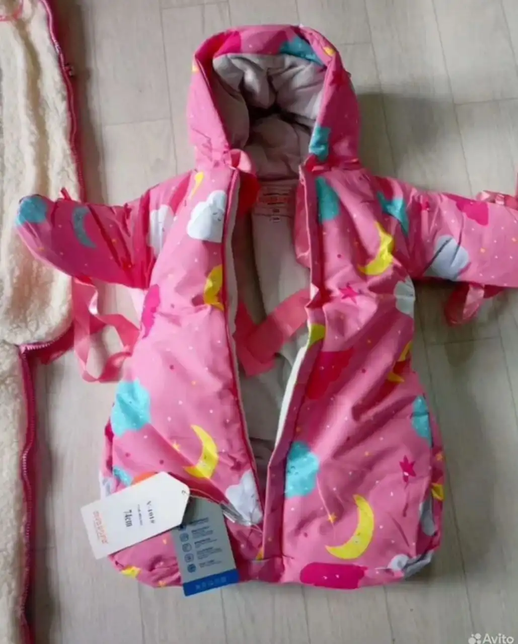 Продам зимний комплект для девочки