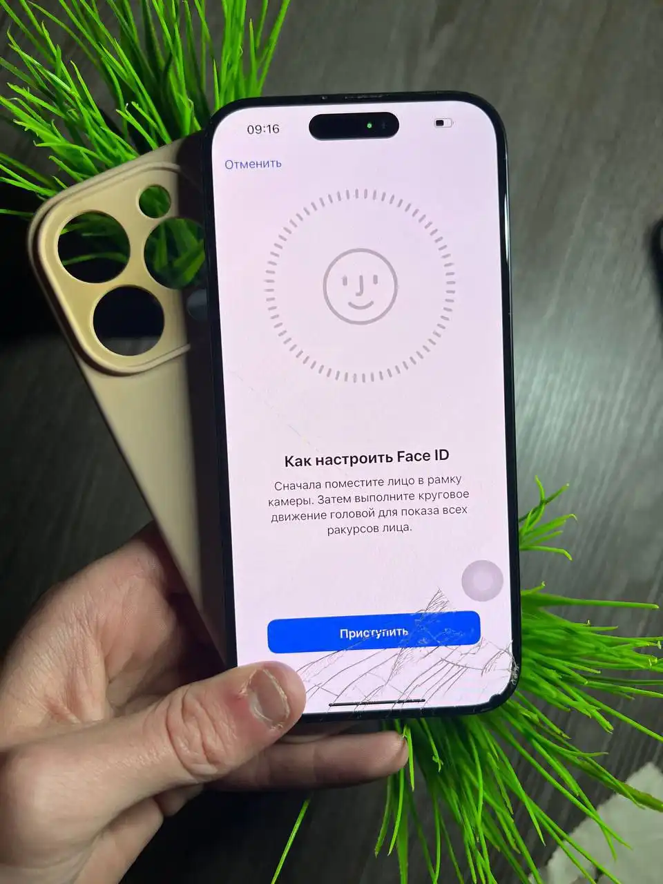 iPhone 15 Pro 128 ГБ с поврежденным экраном - Смартфоны (Электроника) в Иваново