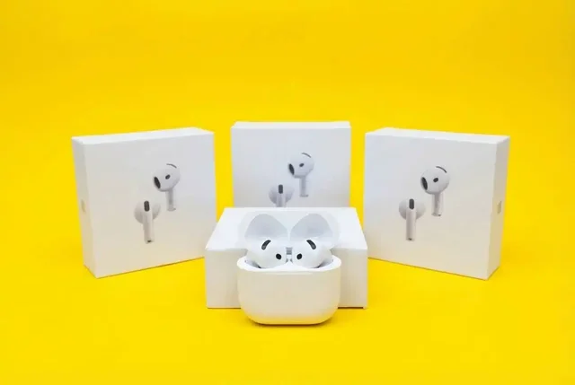 Продажа реплик Apple Airpods 4, Airpods Pro 2 и Apple Watch 10 в Иваново - Электроника в Иваново