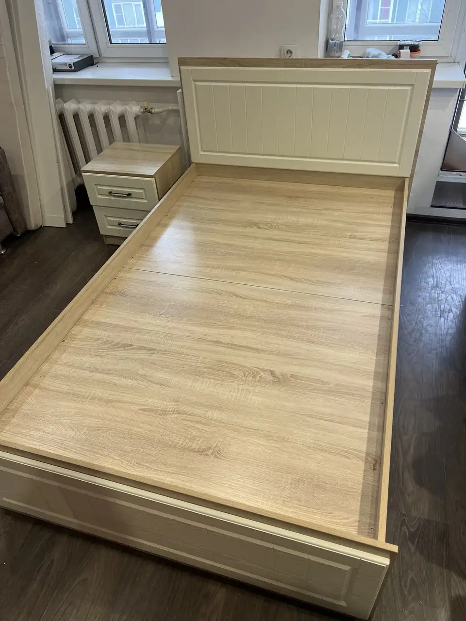 Кровать и тумбочка в отличном состоянии - Для дома и дачи в Иваново