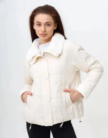 Продам куртку демисезонную, новую, молочный цвет, размер 44-46 - Пижамы в Иваново