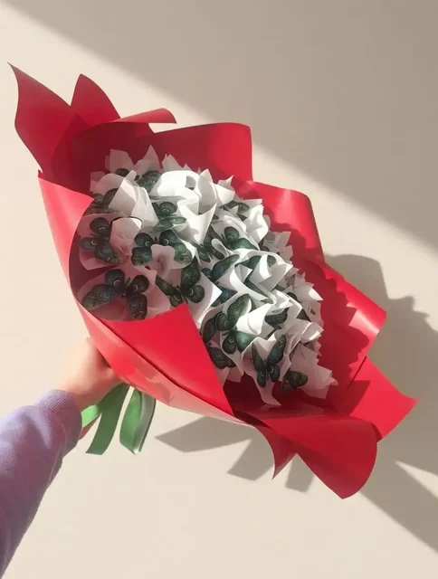 Светящиеся букеты из бабочек - Подарки в Иваново