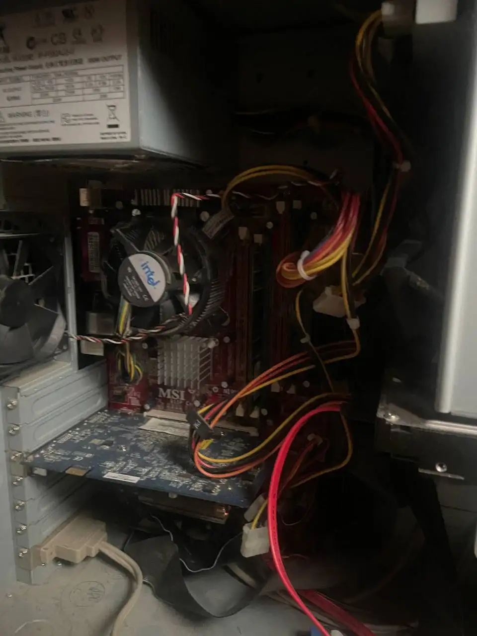 Ноутбук с неисправным монитором - Ноутбуки (Электроника) в Иваново