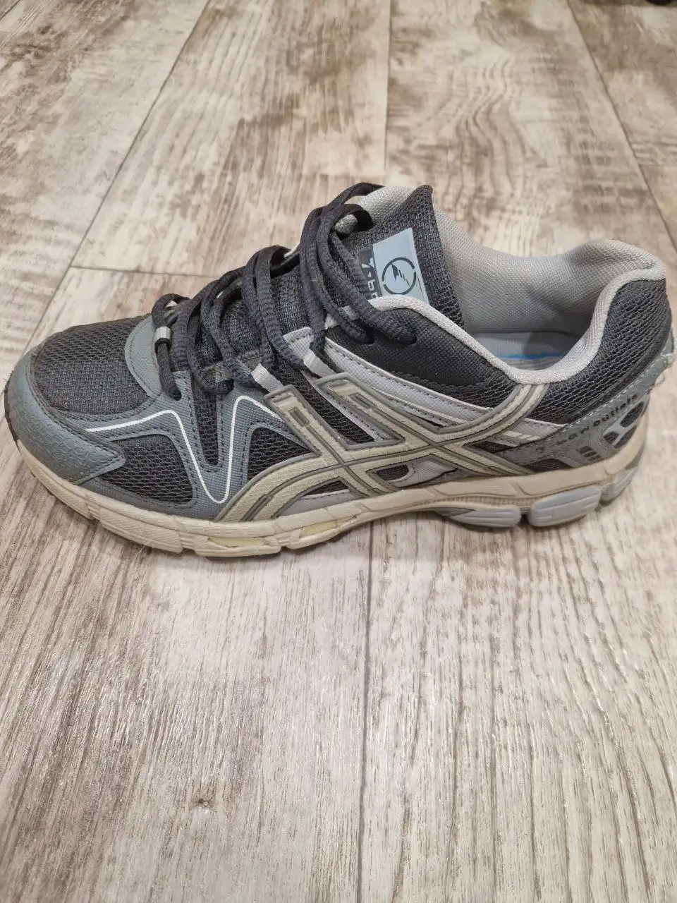 Продажа кроссовок Asics и Nike - Обувь (Одежда) в Иваново