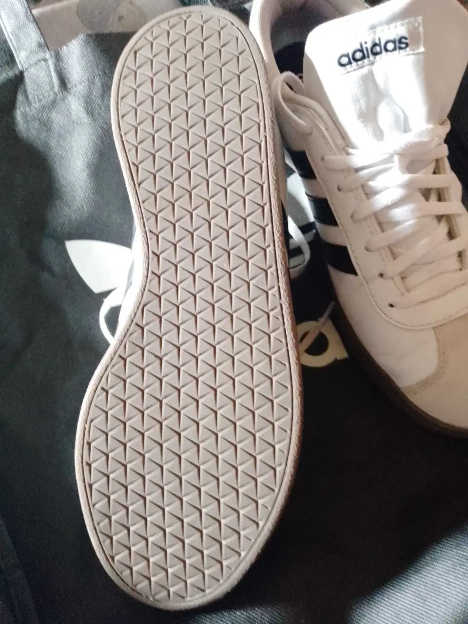 Продам джинсы и кроссовки - Обувь и аксессуары (Одежда) в Иваново