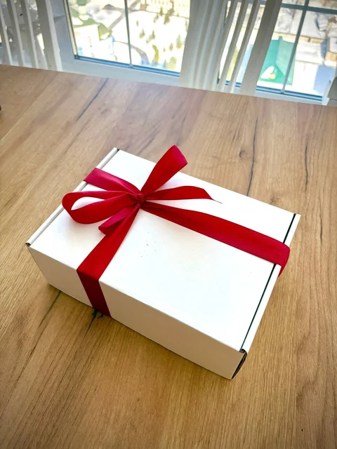 Подарочный бокс для собак с игрушками, лакомствами и средствами ухода - частное объявление в Иваново