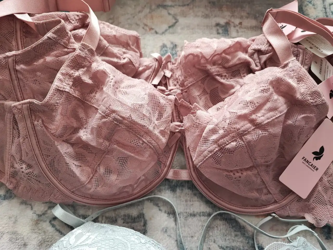 Продажа новых бюстгальтеров - Нижнее белье (Одежда) в Иваново