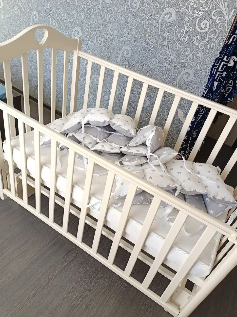 Мобиль в кроватку, кроватка с матрасом, ходунки-каталка - Детская мебель и аксессуары (Товары для детей) в Иваново