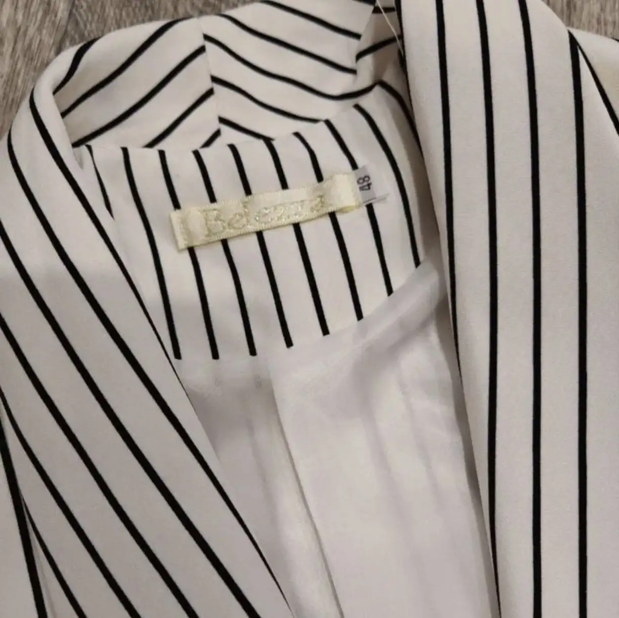 Пиджак женский б/у - Пиджаки (Одежда) в Иваново