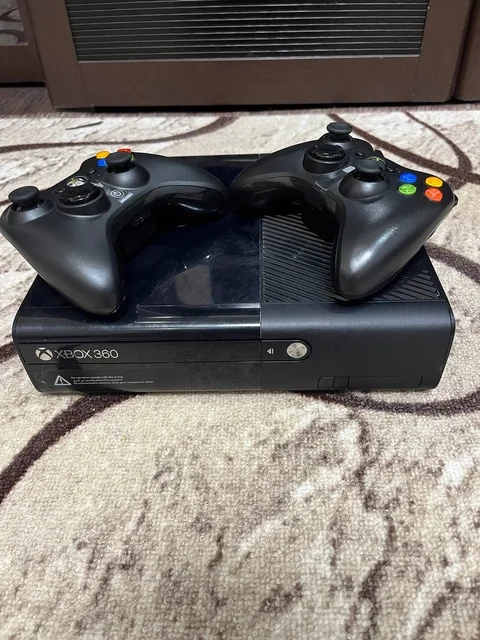 Продажа Xbox 360 Freebot с играми - Игровые консоли в Иваново