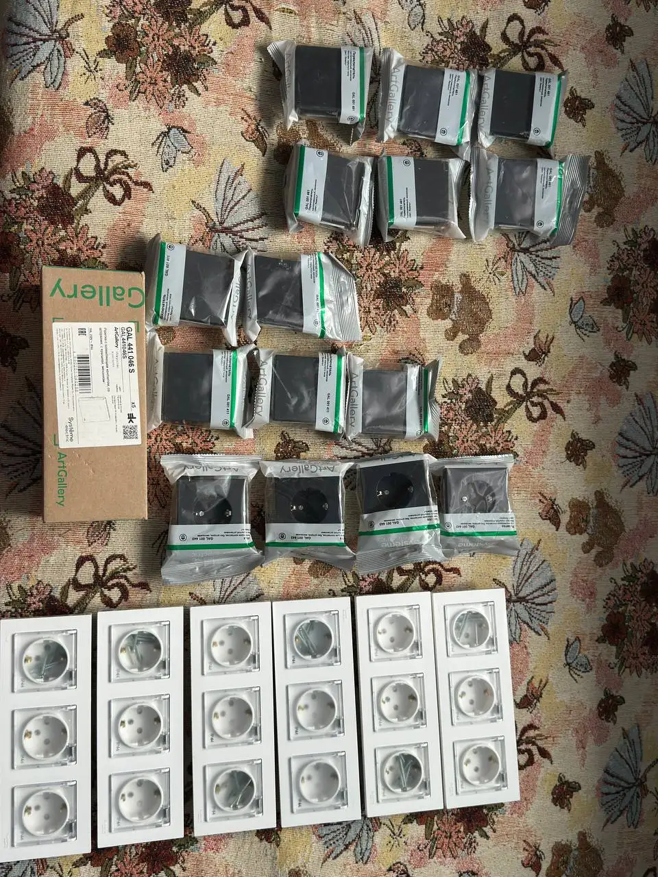 Продажа электроустановочных изделий: выключатели и розетки - Электротовары (Для дома и дачи) в Иваново