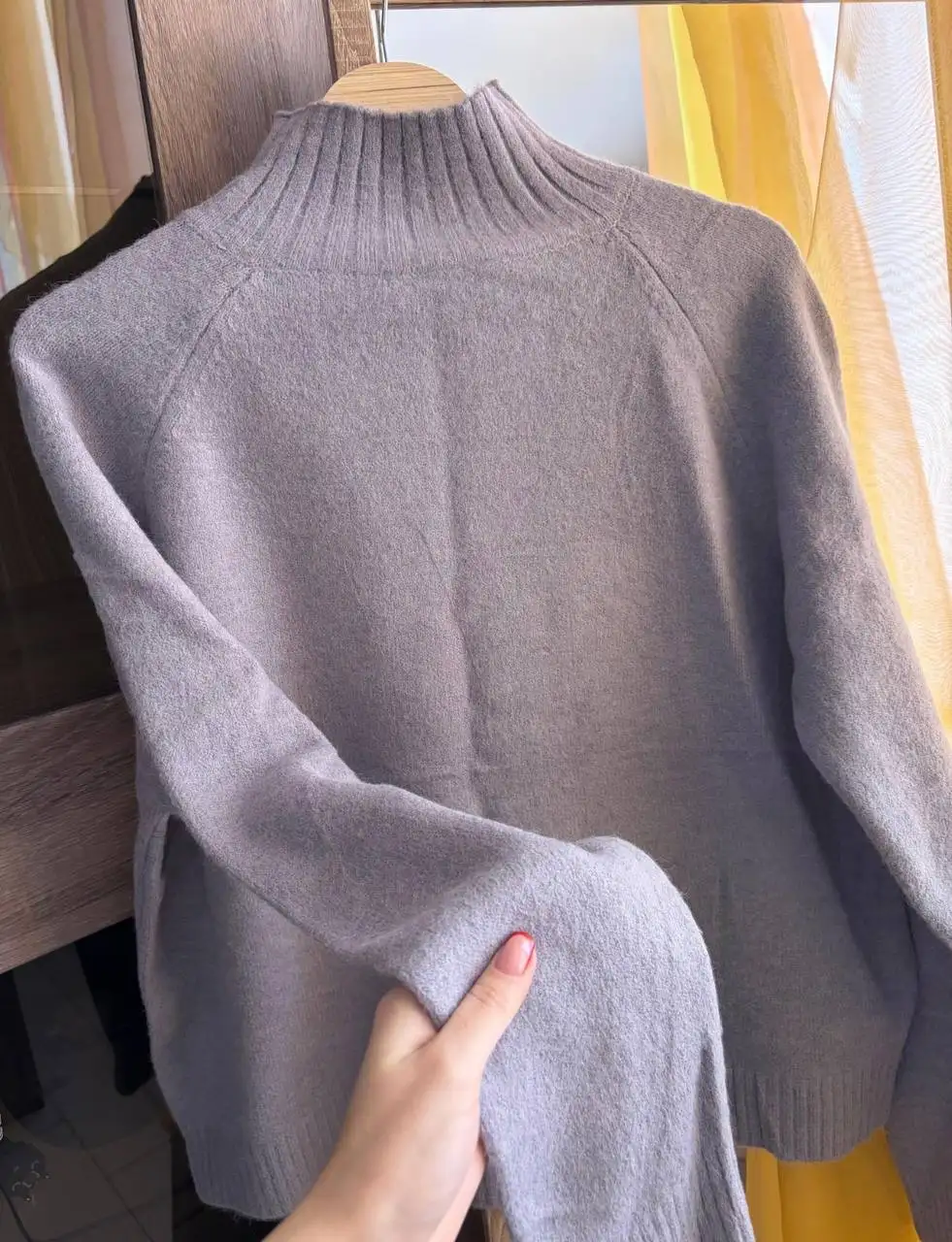 Продам женский свитер новый серого цвета - Верхняя одежда (Одежда) в Иваново