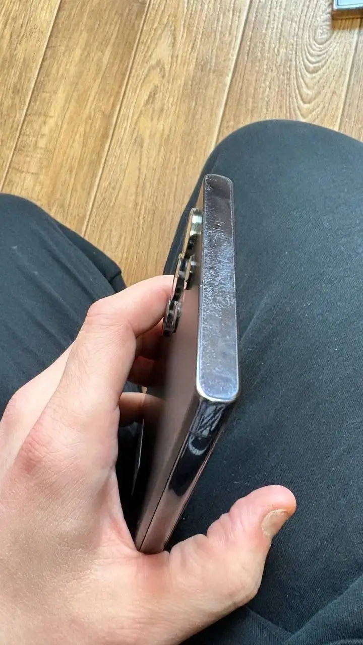 Продам Samsung S23 Ultra с чехлами - Смартфоны (Электроника) в Иваново