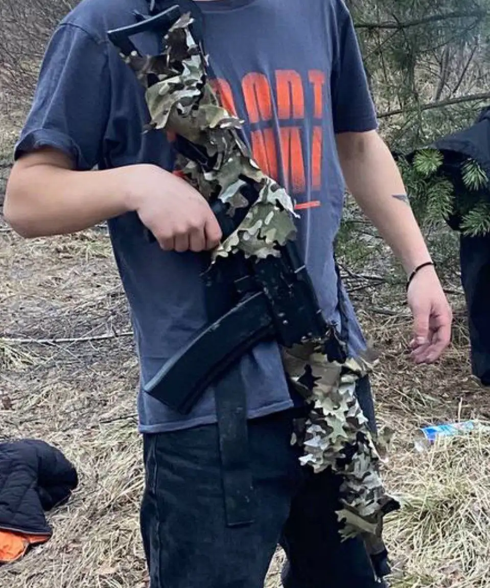 Продам страйкбольный автомат 105 АК с полным комплектом - Страйкбол (Хобби и отдых) в Иваново