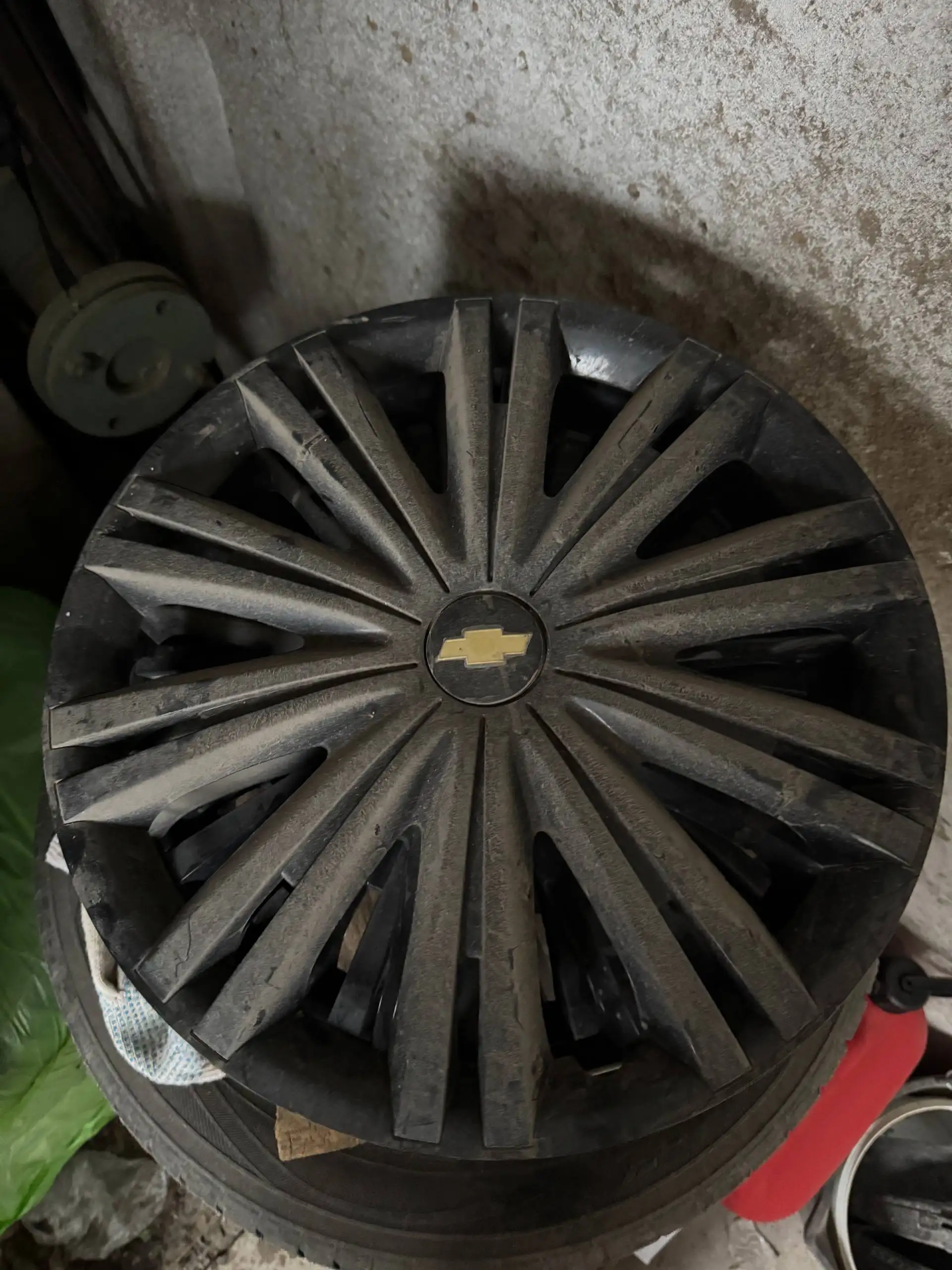 Продам зимние шипованные шины Contilce Contact R16 - Шины и диски (Авто) в Иваново