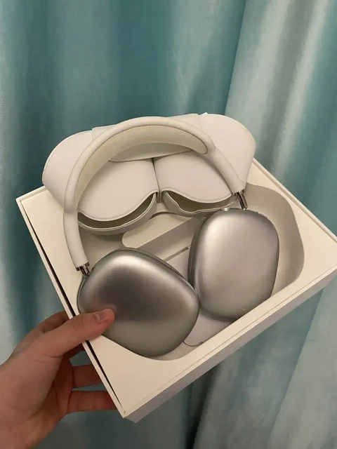 Продам AirPods Max белого цвета - Телефоны в Иваново