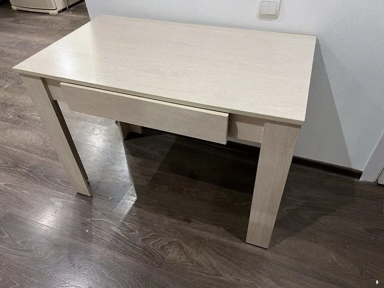 Стол б/у в хорошем состоянии - Мебель (Барахолка) в Иваново