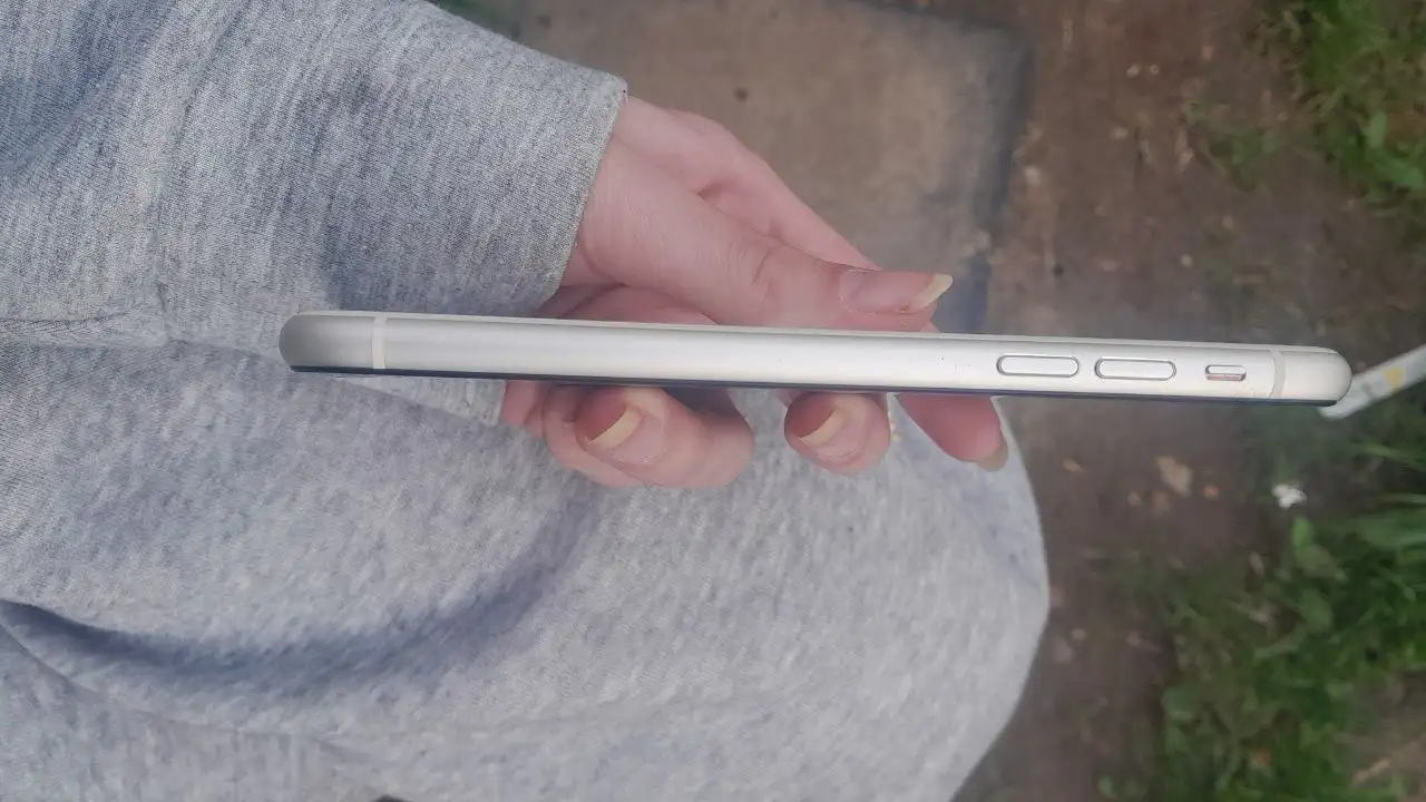 Продам iPhone 11 128GB - Смартфоны и телефоны (Электроника) в Иваново