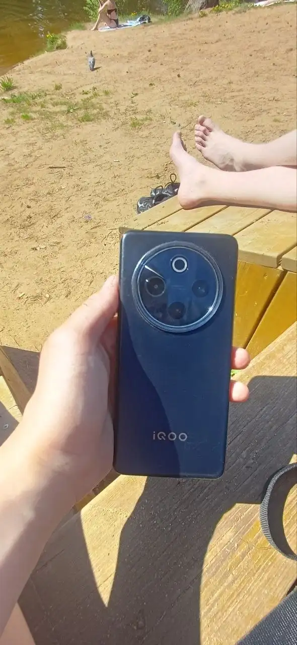 Продам iQOO Z10 с трещиной на стекле - Смартфоны (Электроника) в Иваново