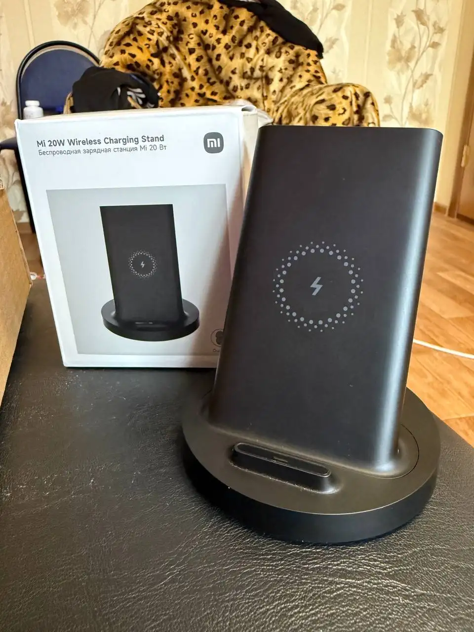 Беспроводная зарядная станция Xiaomi Mi 20W - Зарядные устройства (Электроника) в Иваново