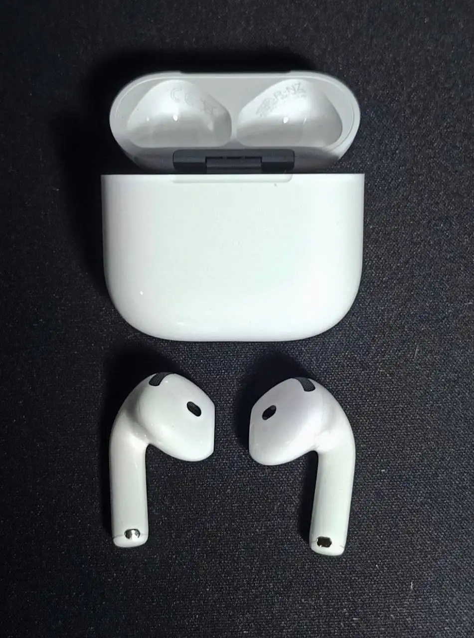 Продам наушники AirPods 4 ANC - Электроника в Иваново