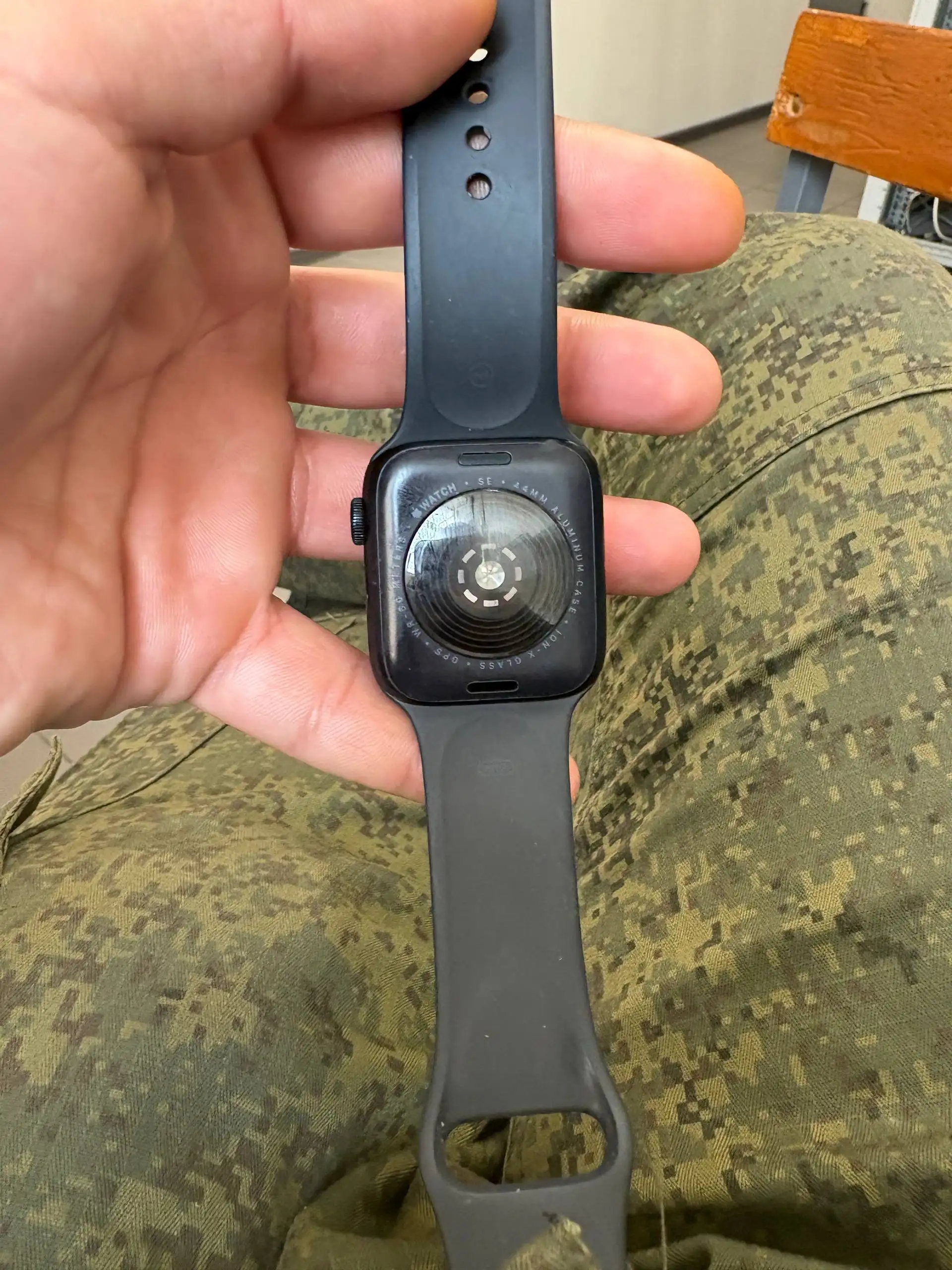 Apple Watch SE 2 GPS - Гаджеты и аксессуары (Электроника) в Иваново