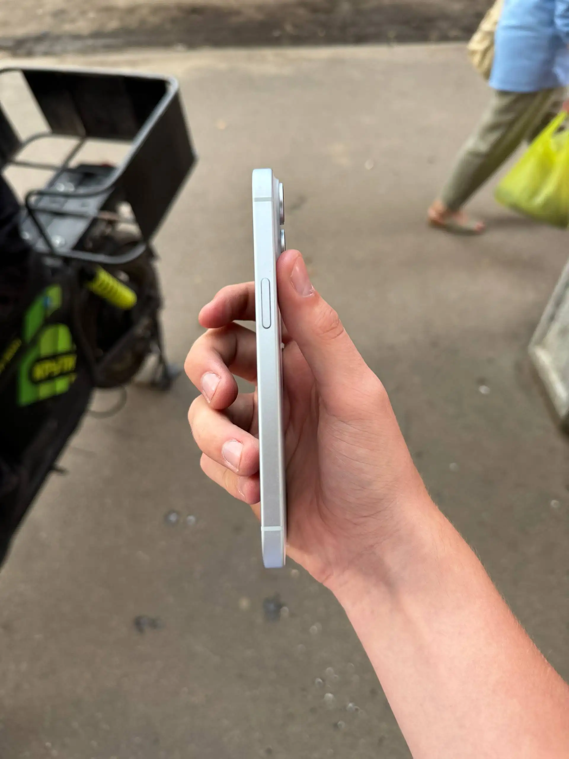 Продам телефон iPhone - Мобильные телефоны (Электроника) в Иваново