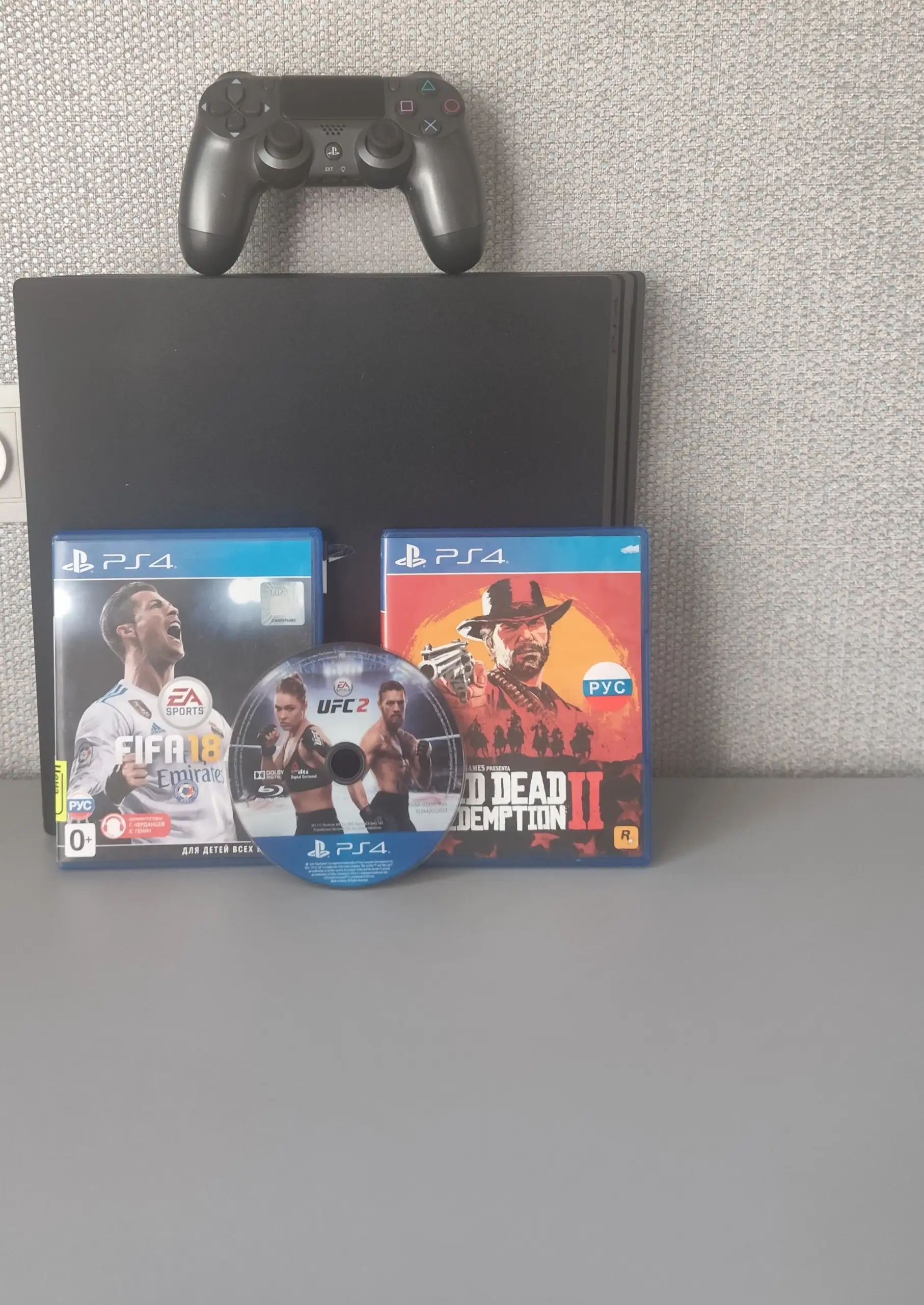 PS4 Pro 1TB с играми и PS+ Deluxe - Игровые консоли (Электроника) в Иваново
