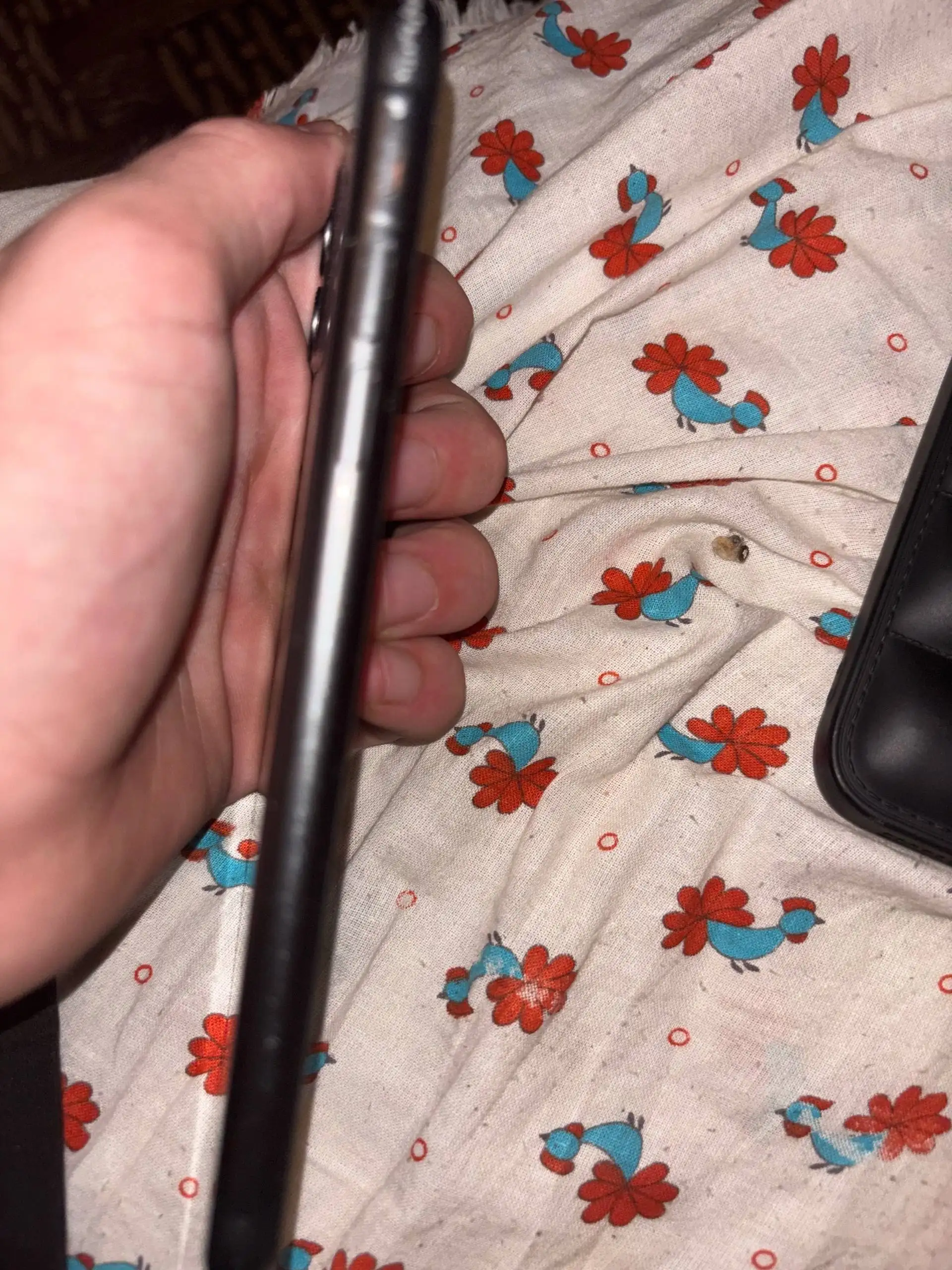 iPhone 11 не включается, на запчасти - Сотовые телефоны (Электроника) в Иваново