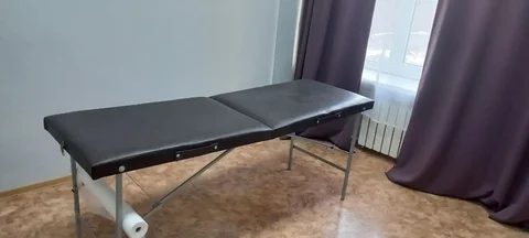 Продам кушетку б/у в отличном состоянии - Барахолка в Кемерово