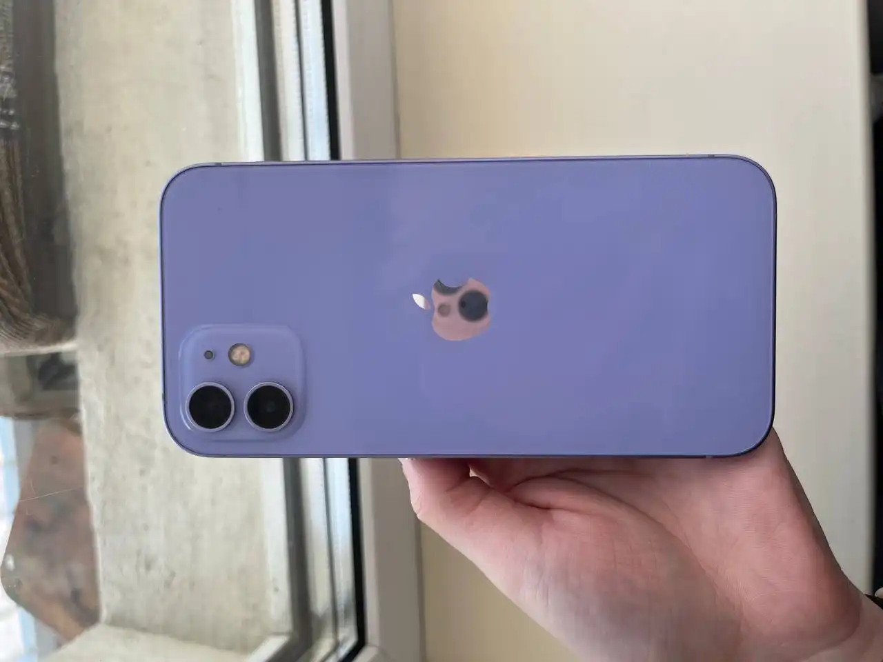 Продам фиолетовый iPhone 12 128ГБ - Смартфоны и телефоны (Электроника) в Кемерово