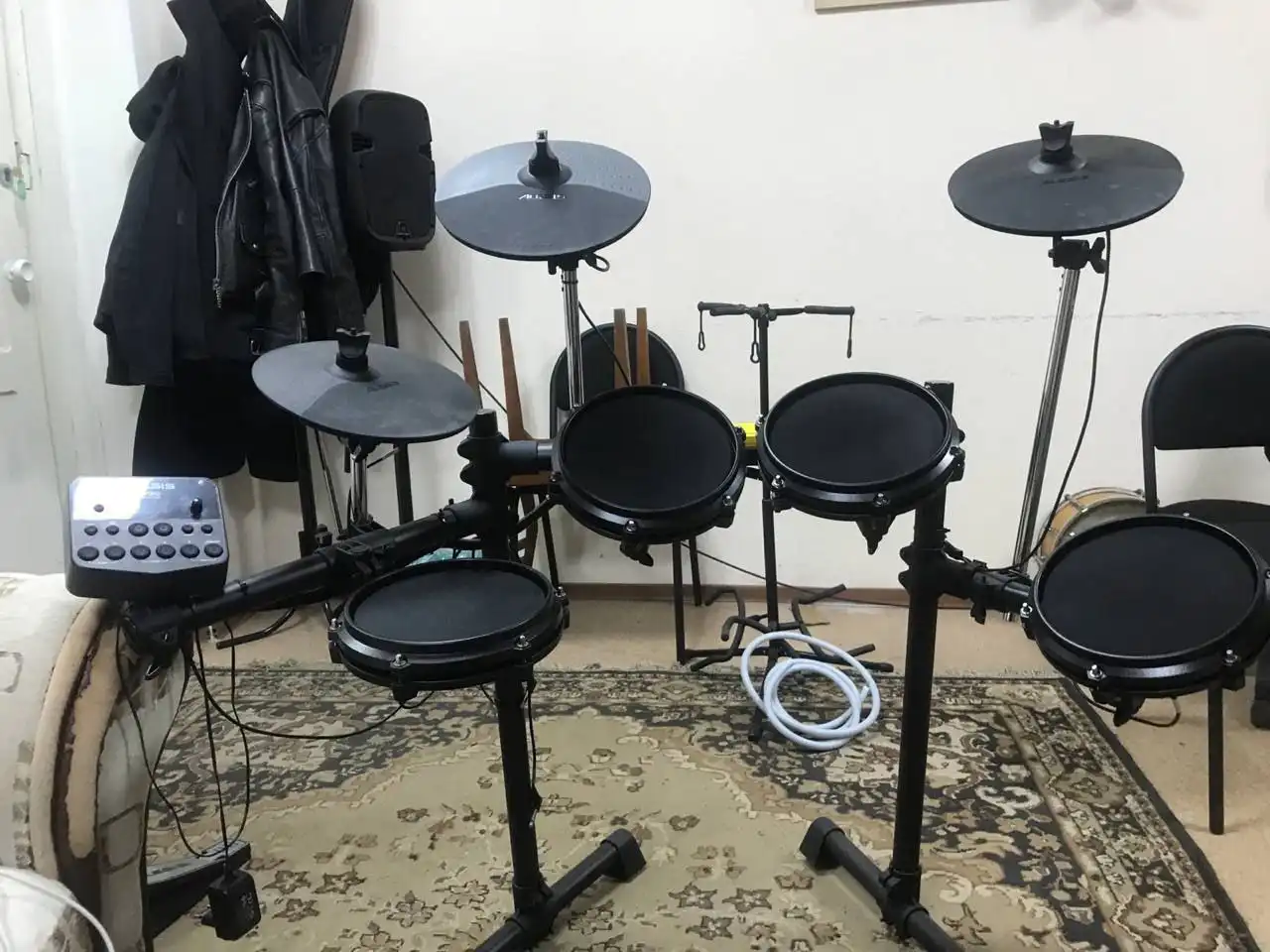 Электронная ударная установка Alesis Turbo Mesh Kit - Музыкальное оборудование (Барахолка) в Кемерово