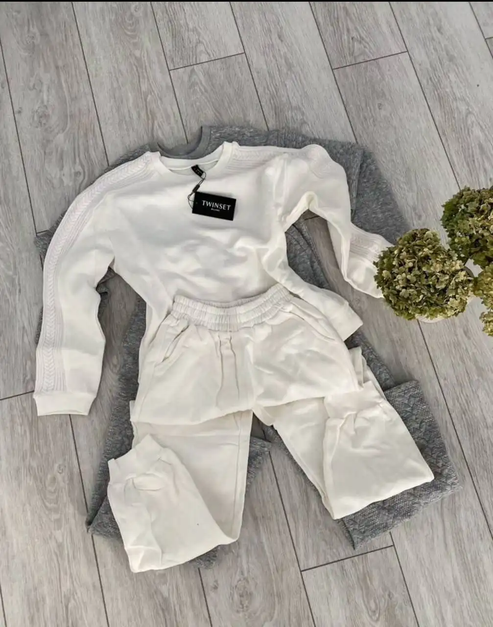 Продажа новых костюмов бренда TWINSET - Женская одежда (Одежда) в Кемерово