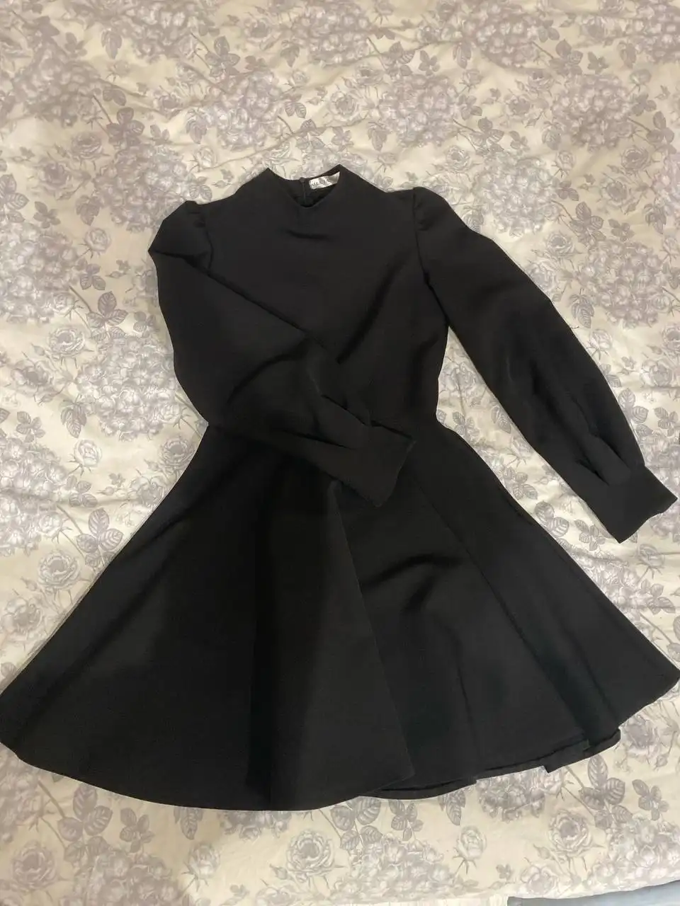 Много вещей на барахолке - Барахолка в Кемерово