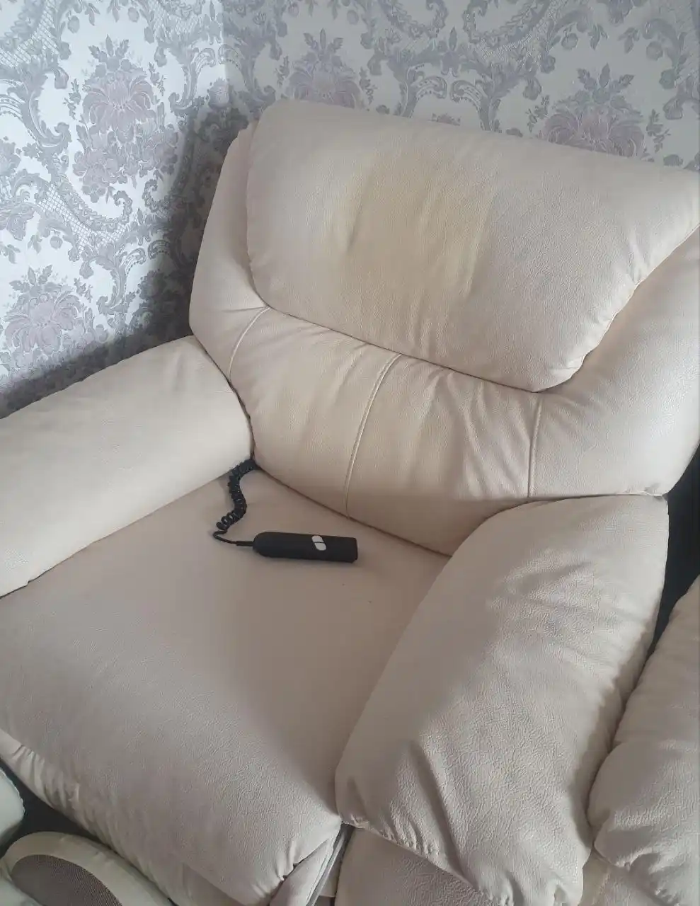 Продам диван и кресло-реклайнер