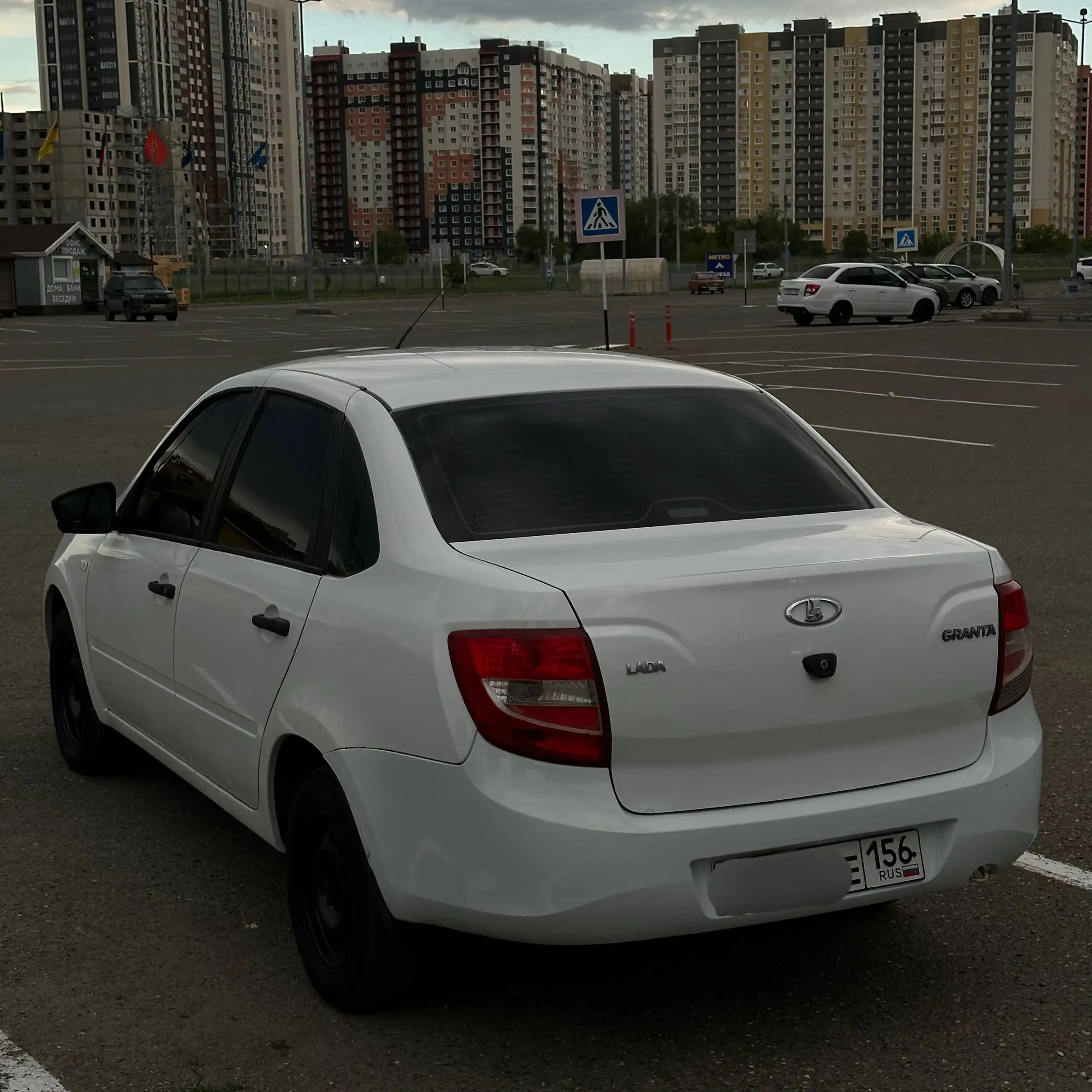 Lada Granta 2016 белое облако - Легковые автомобили (Авто) в Оренбург