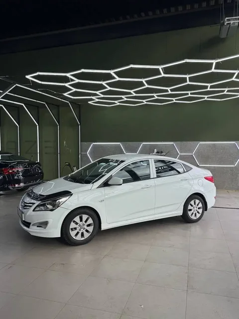 Hyundai Solaris 2014 - Авто в Оренбург