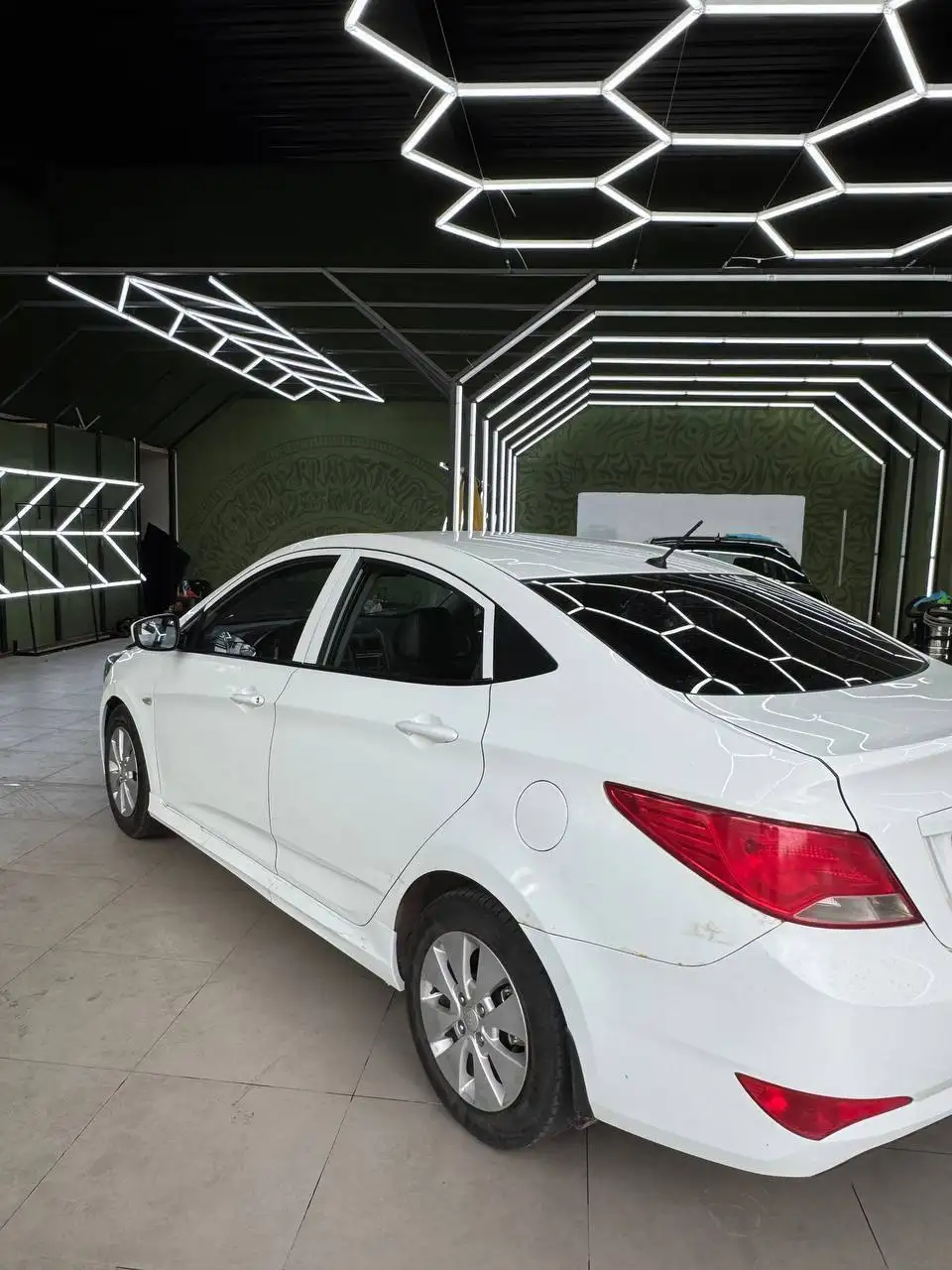 Hyundai Solaris 2014 - Авто в Оренбург