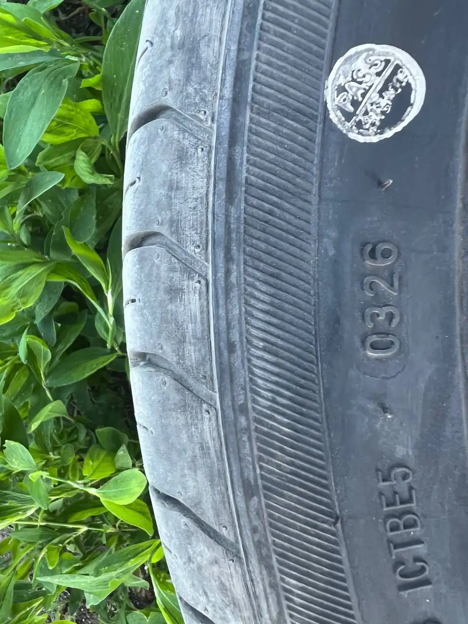 Продам комплект колес R18 225/45 - Шины, диски и колёса (Авто) в Новотроицк