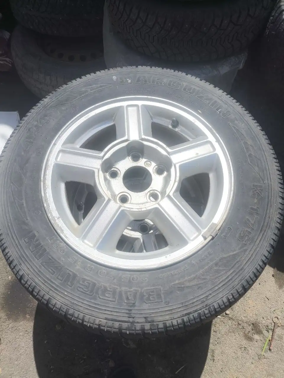 Продам комплект колёс R15 - Шины и диски (Авто) в Оренбург