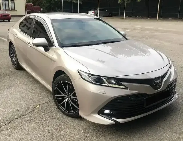 Toyota Camry 2.5 л в идеальном состоянии - Легковые автомобили в Оренбург