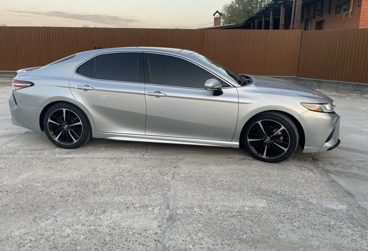 Toyota Camry 2019 заряженная - Toyota (Авто) в Оренбург