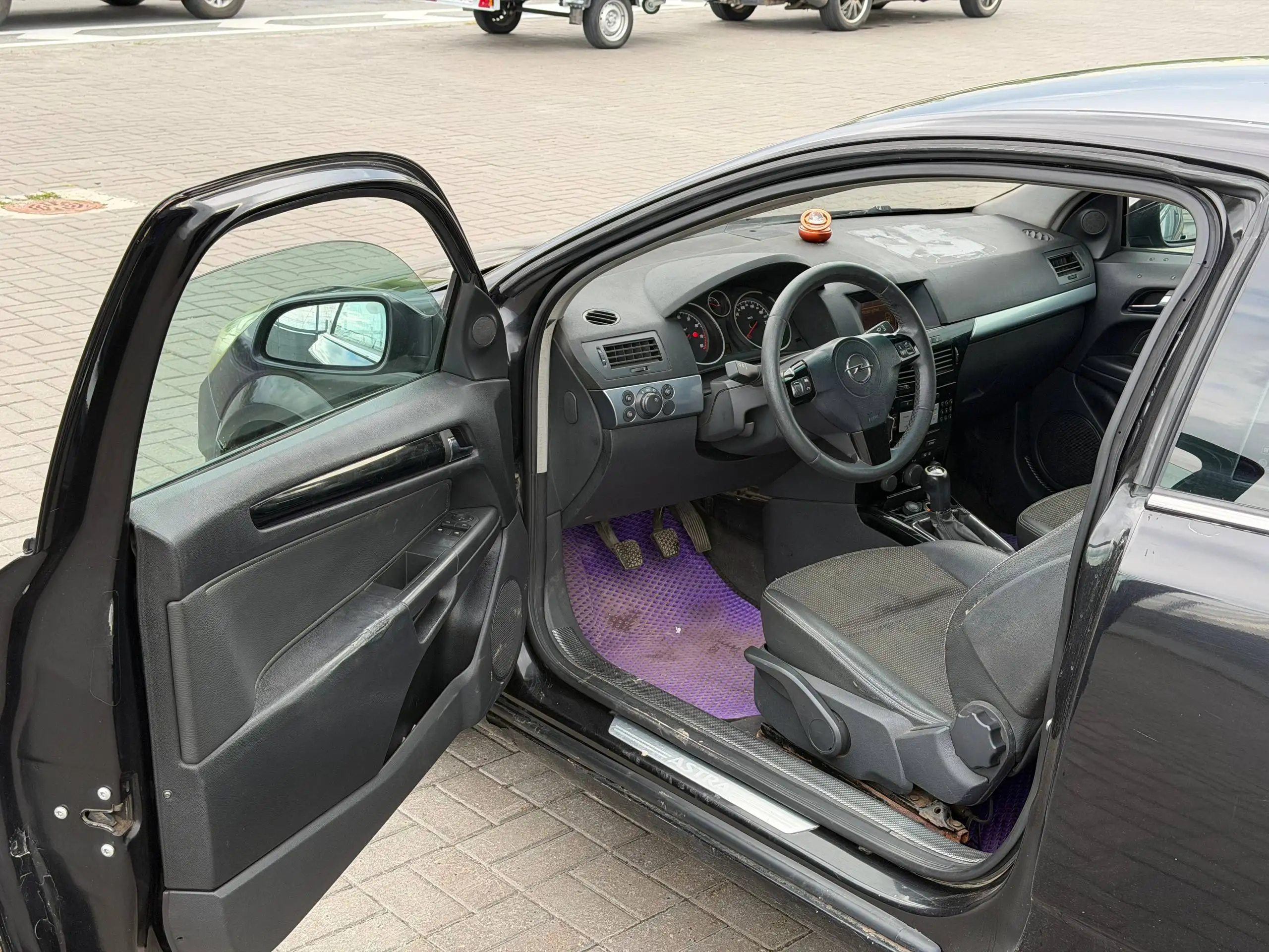 OPEL ASTRA GTC 2009 1.8 - Легковые автомобили (Авто) в Казань