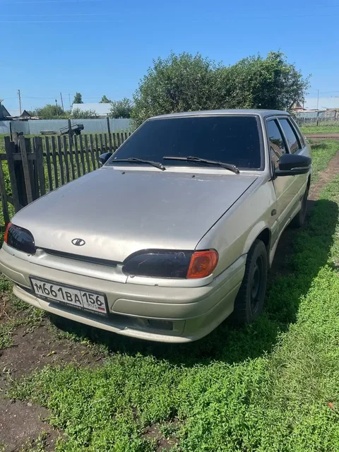 Автомобиль Внешне красивый, Полный ход - Авто в Оренбург