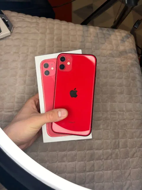 iPhone 11 64GB в хорошем состоянии - Электроника в Оренбург