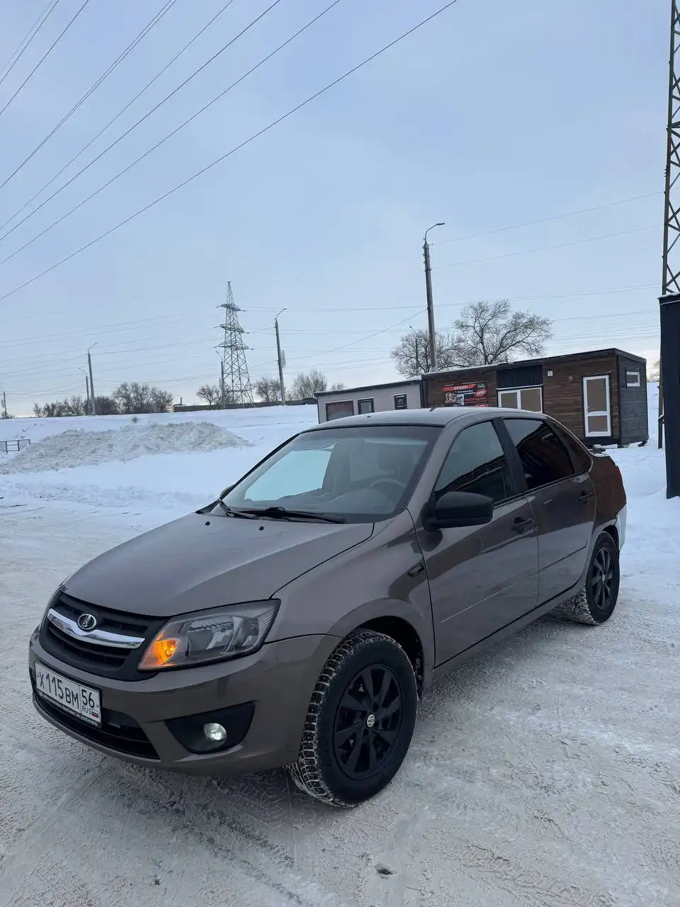 Продажа автомобиля 2016 года с пробегом 138 т км в Оренбурге