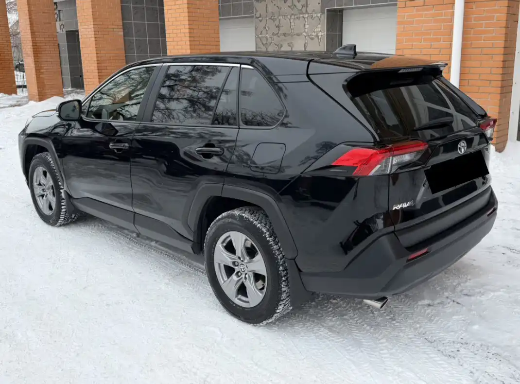 Продажа Toyota RAV4 V поколения 2022 года - Легковые автомобили (Авто) в Оренбург