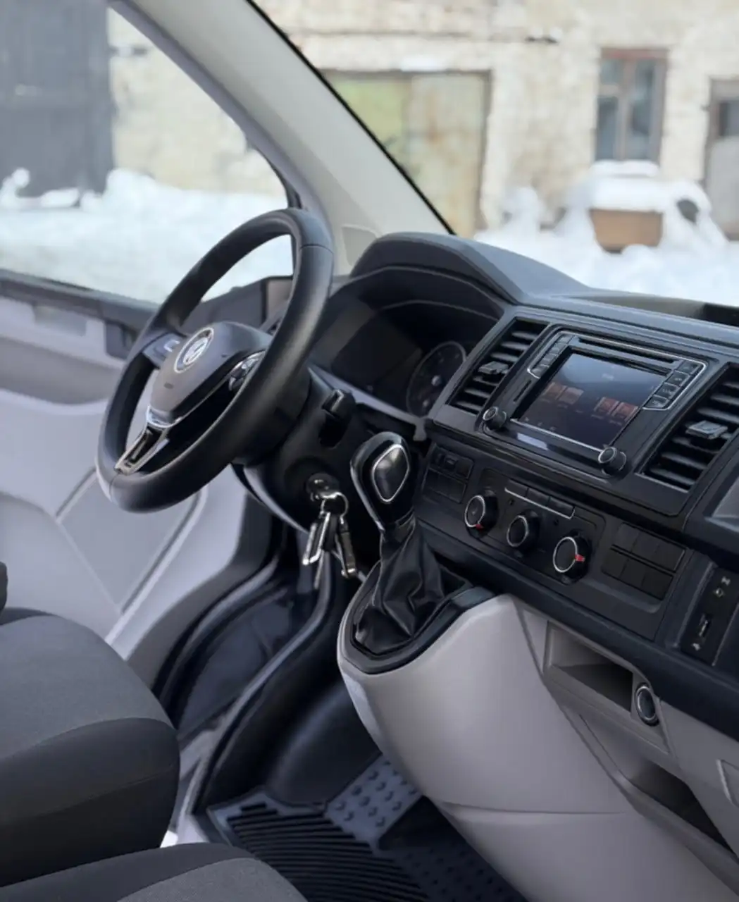 Volkswagen Transporter 2019 T6 автомат дизель 2.0 - Фургоны (Авто) в Оренбург