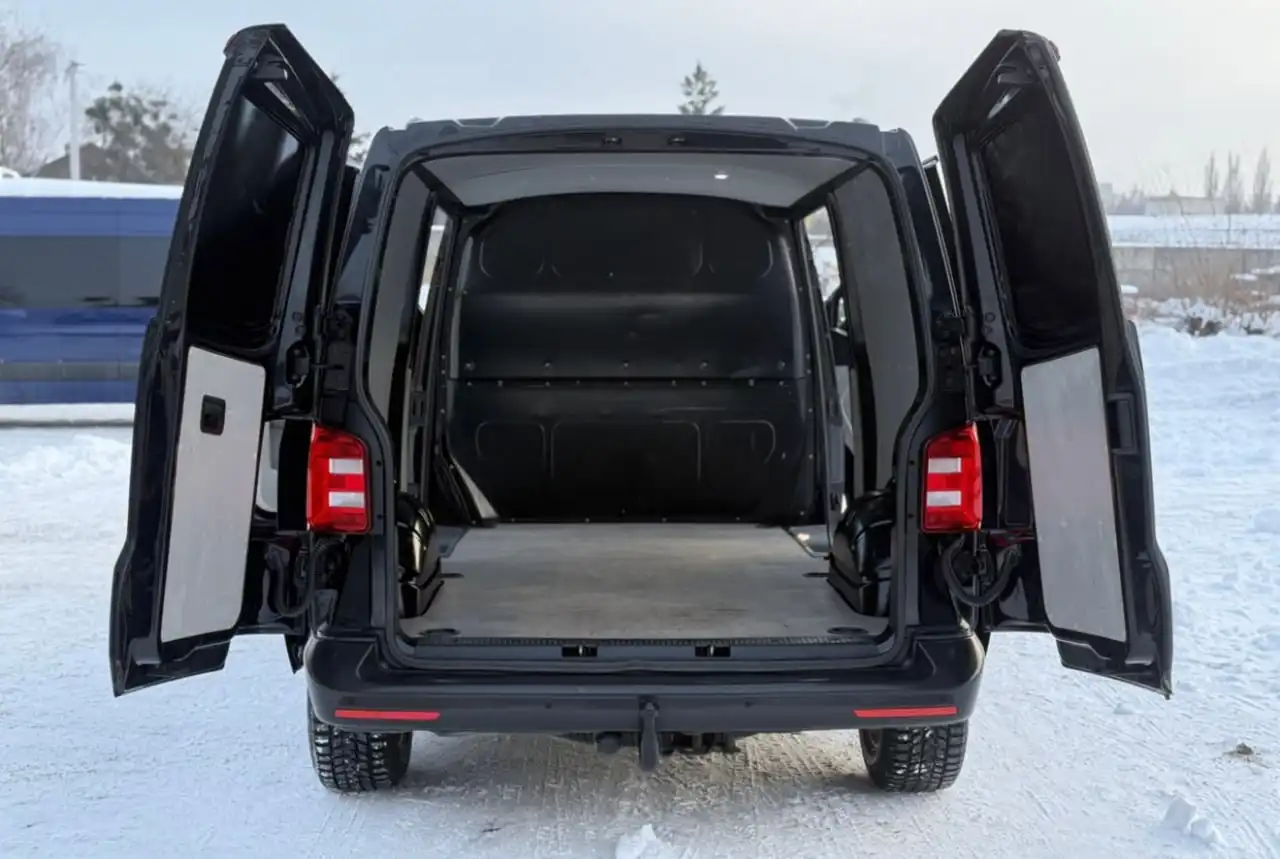 Volkswagen Transporter 2019 T6 автомат дизель 2.0 - Фургоны (Авто) в Оренбург