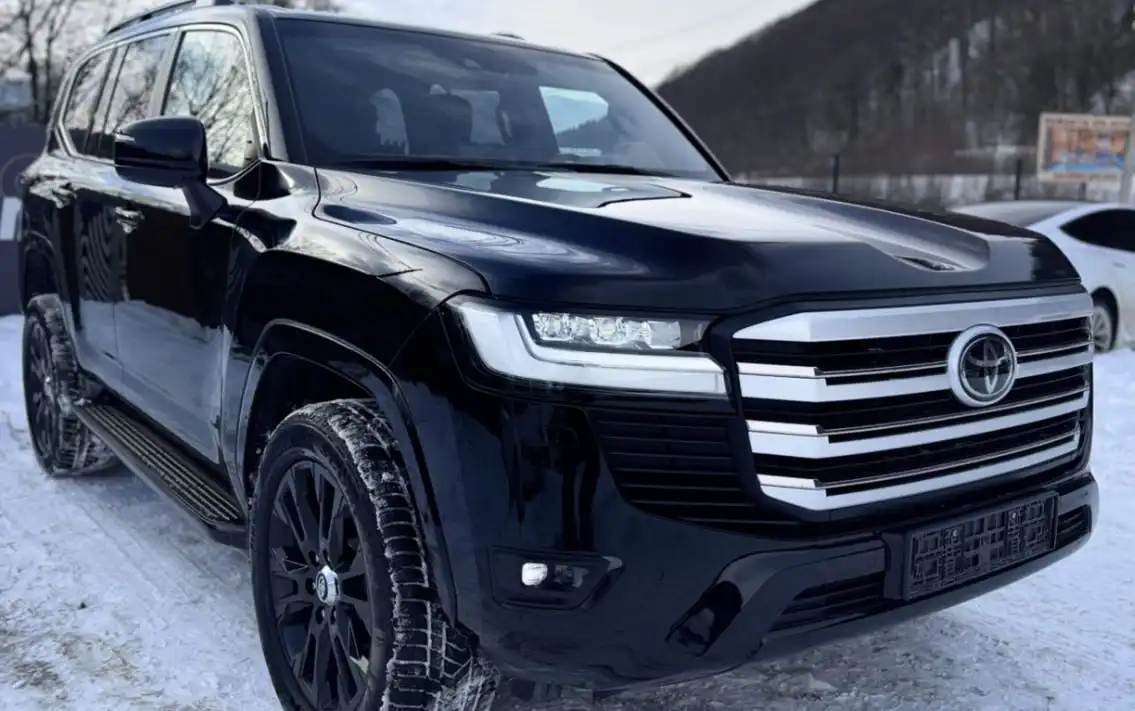 Toyota Land Cruiser 300 2022 года - Внедорожники (Авто) в Оренбург